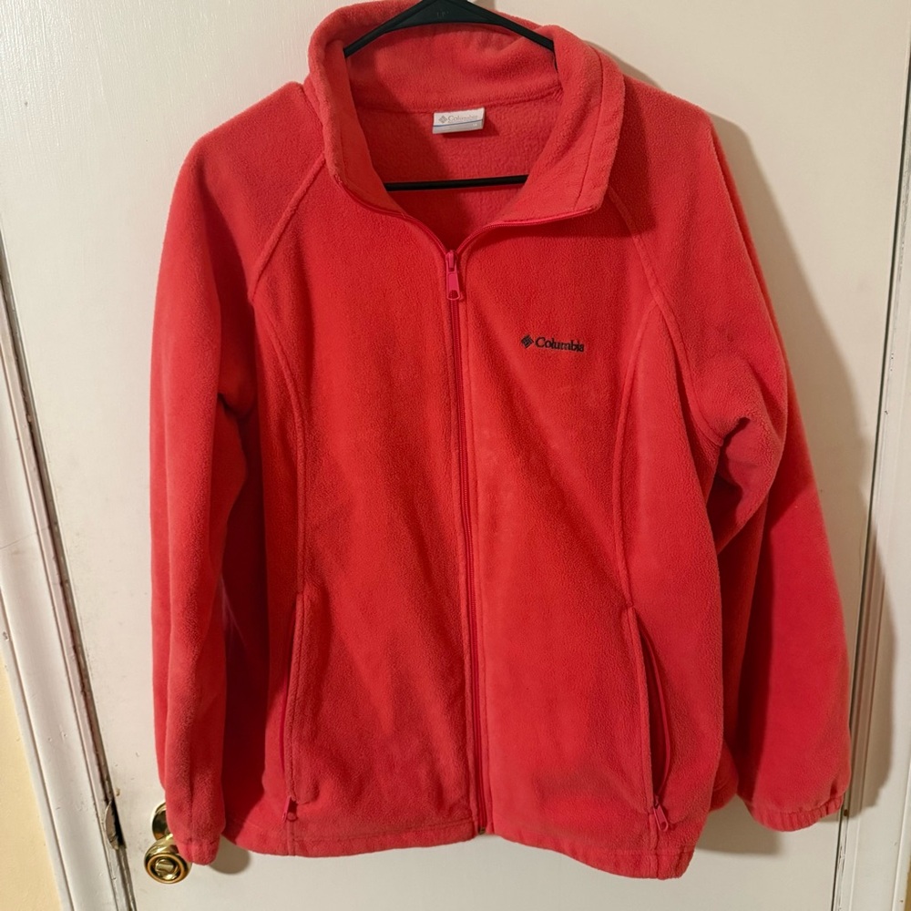 Columbia women zip up jacket